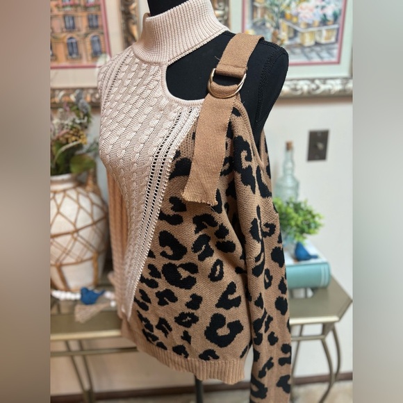 ANDREE BY UNIT Leopard Buckle Off-the-Shoulder Fall  Sweater Color Block Size M - Picture 9 of 12